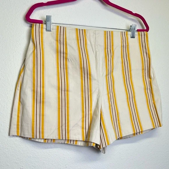 New! Abercrombie & Fitch Yellow Striped Pull On High Waist Side Zipper Shorts LG - Picture 3 of 9